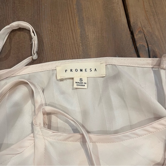 Vici Flossy Drape Bodysuit - Picture 3 of 4